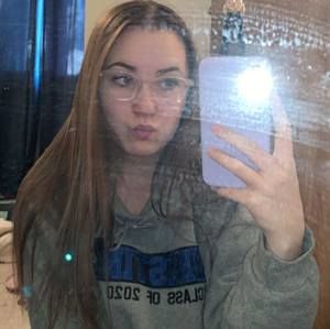 Meet your Posher, Brooke